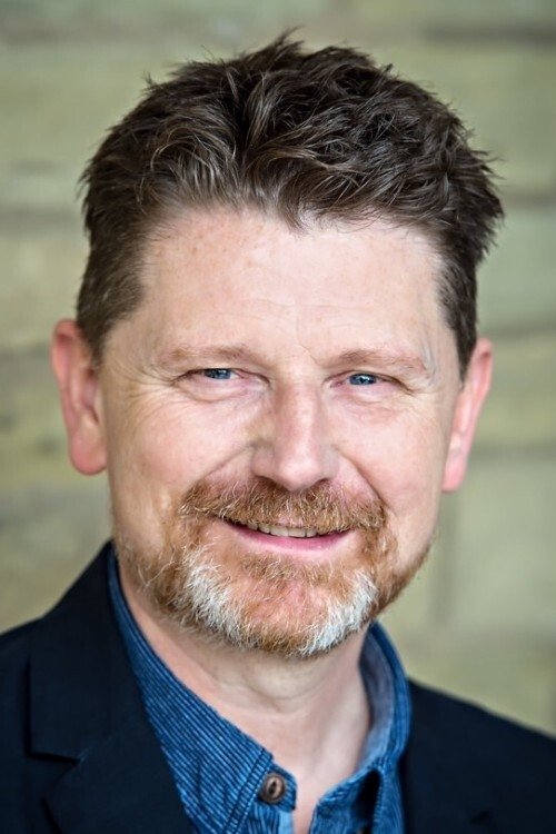 Ris Dinsdejl backdrop