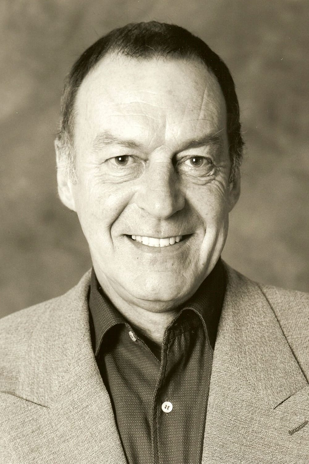 Bruç Gauerz backdrop