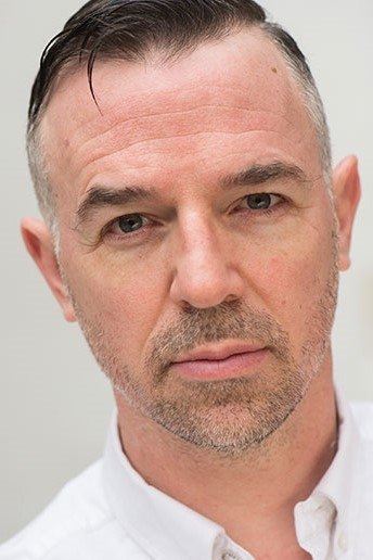 Çarli Krid-Majls backdrop