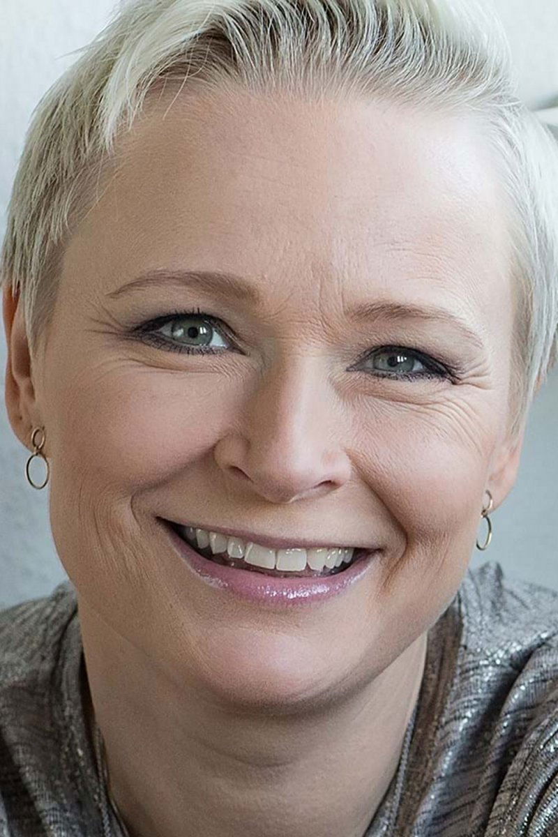 Vicki Berlin backdrop