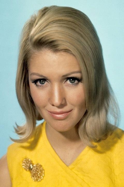 Annette Andre backdrop