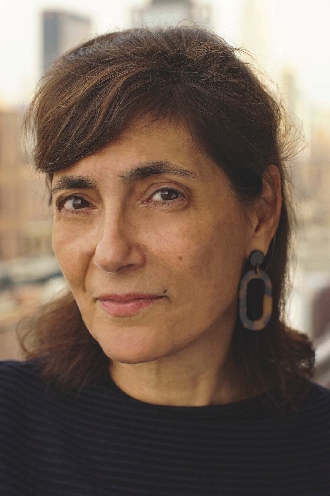 Daphne Pinkerson backdrop