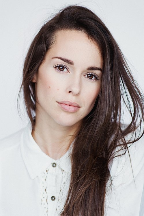 Roxane Gaudette-Loiseau backdrop