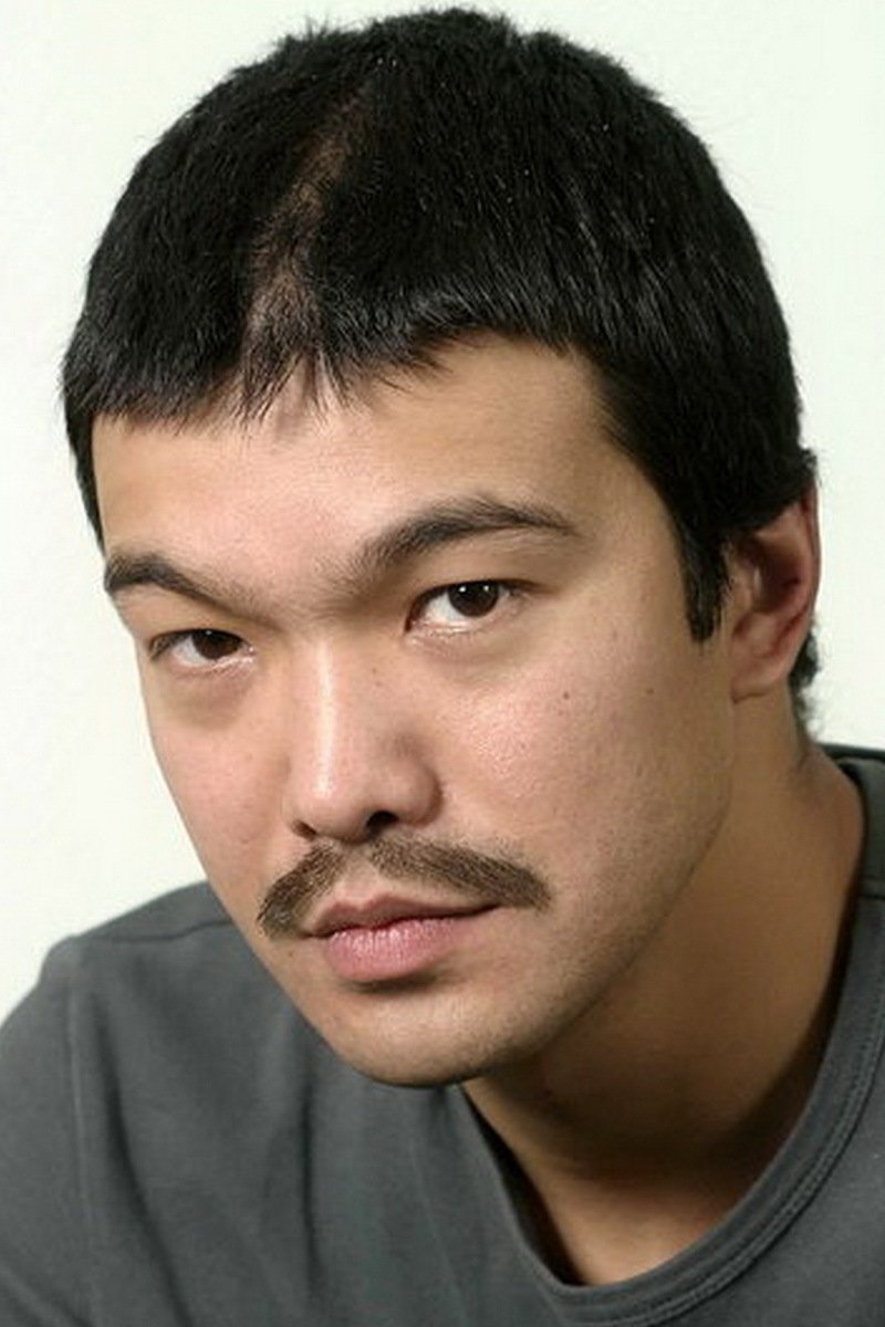 Aziz Beyshenaliev backdrop