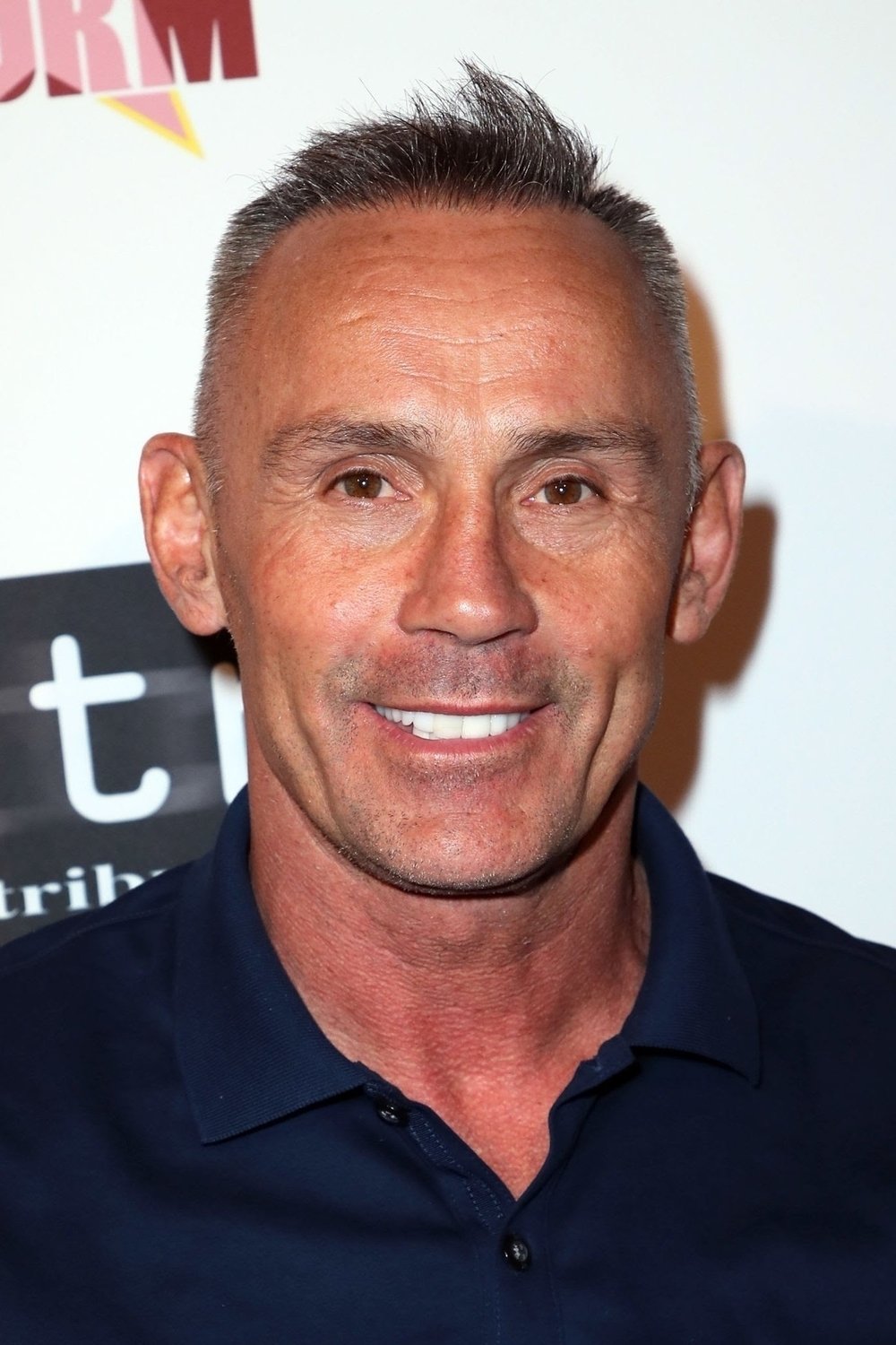 Olivier Gruner → Olivje Gruner backdrop