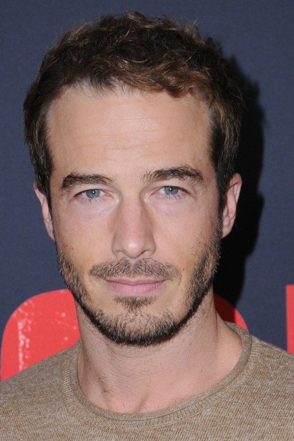 Ryan Carnes backdrop