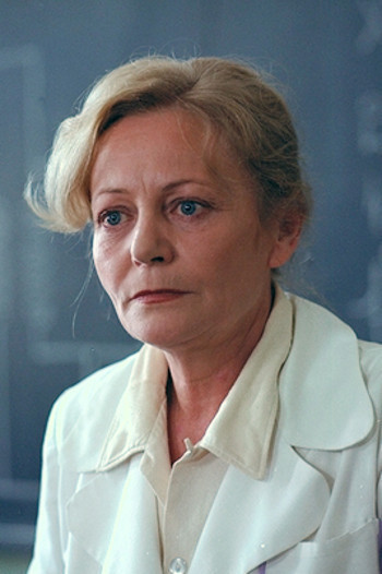 Hédi Temessy: Hedi Temesi backdrop