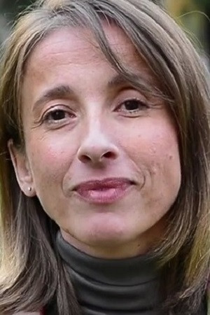 Sinolichka Trpkova backdrop