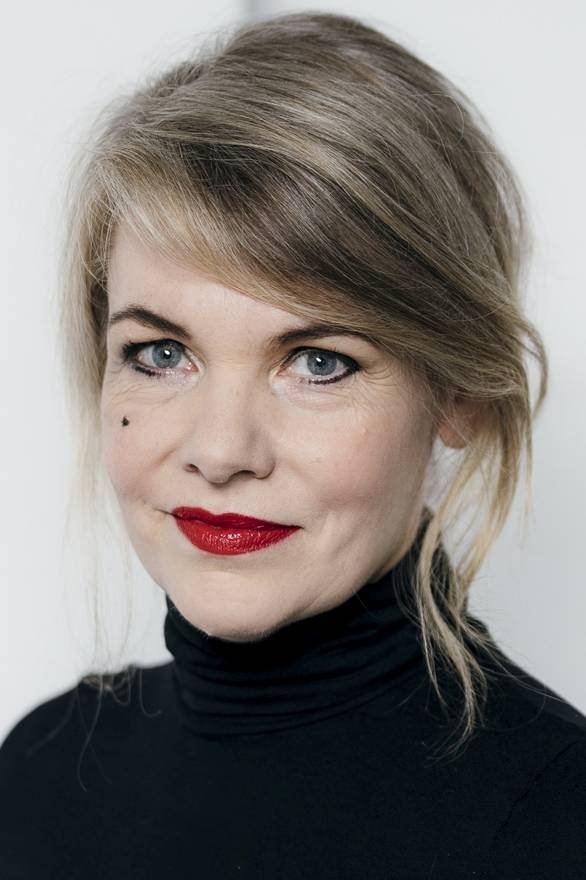 Martina Zinner backdrop