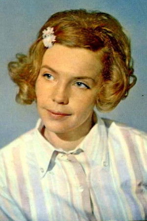 Arina Aleynikova backdrop