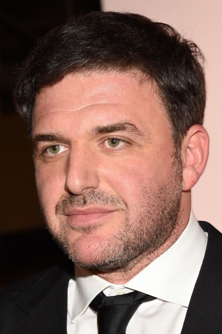 Maksim Vitorgan backdrop