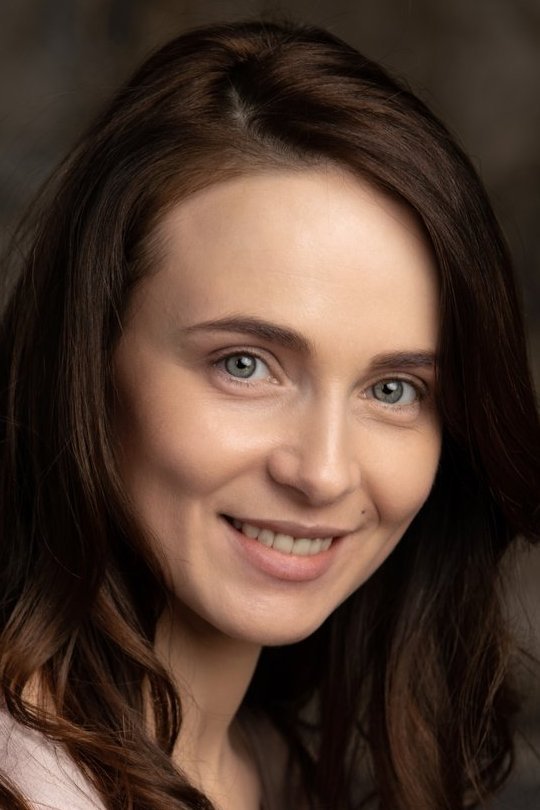 Ana Snatkina backdrop