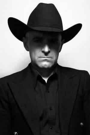 Kori Mekeibi backdrop