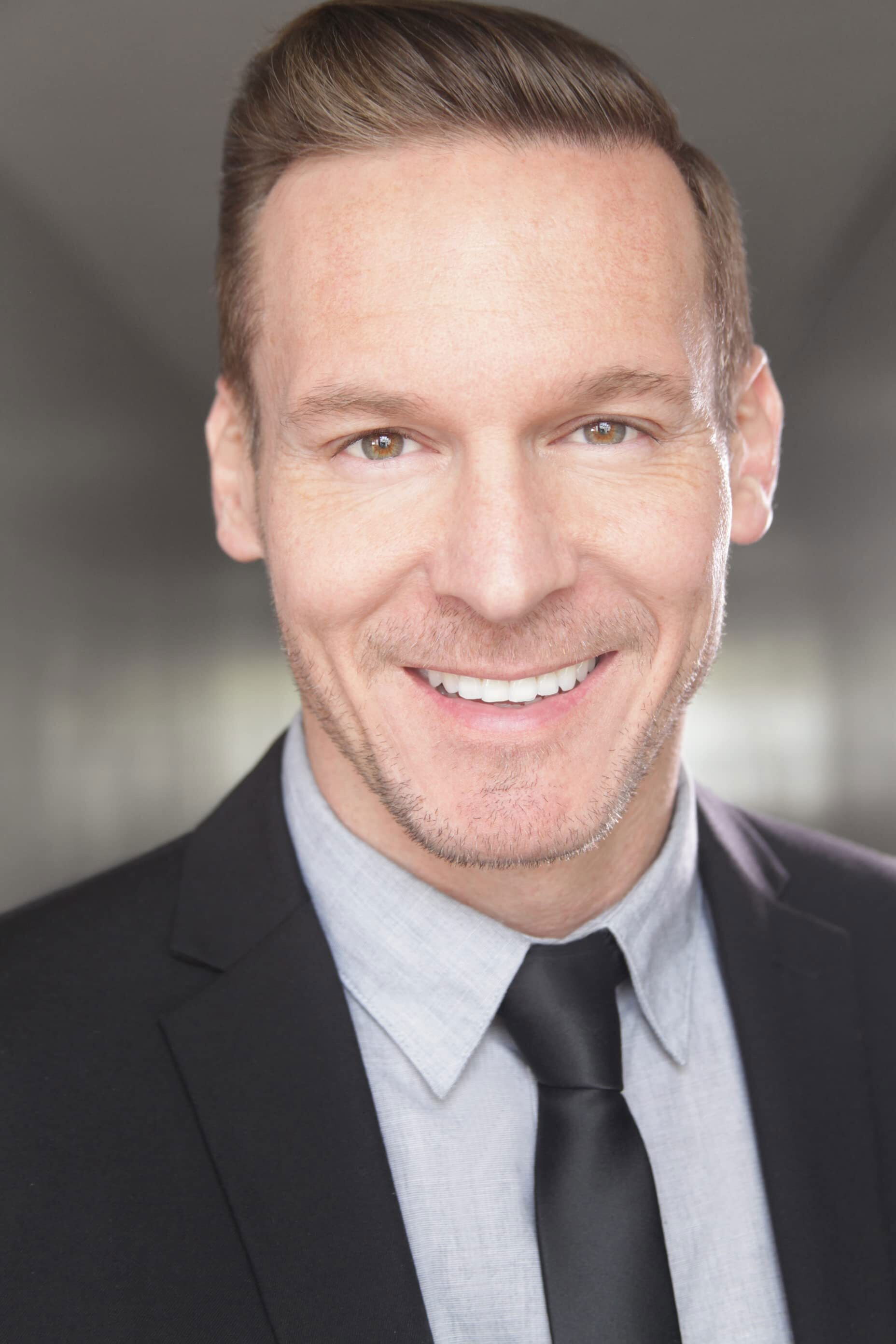 Johnny Lechner backdrop