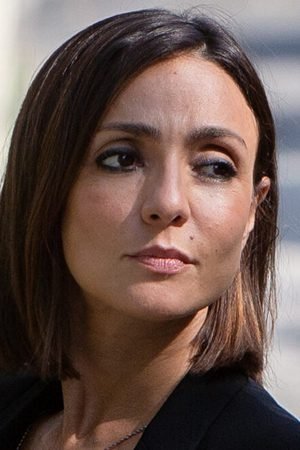 Ambra Angiolini backdrop