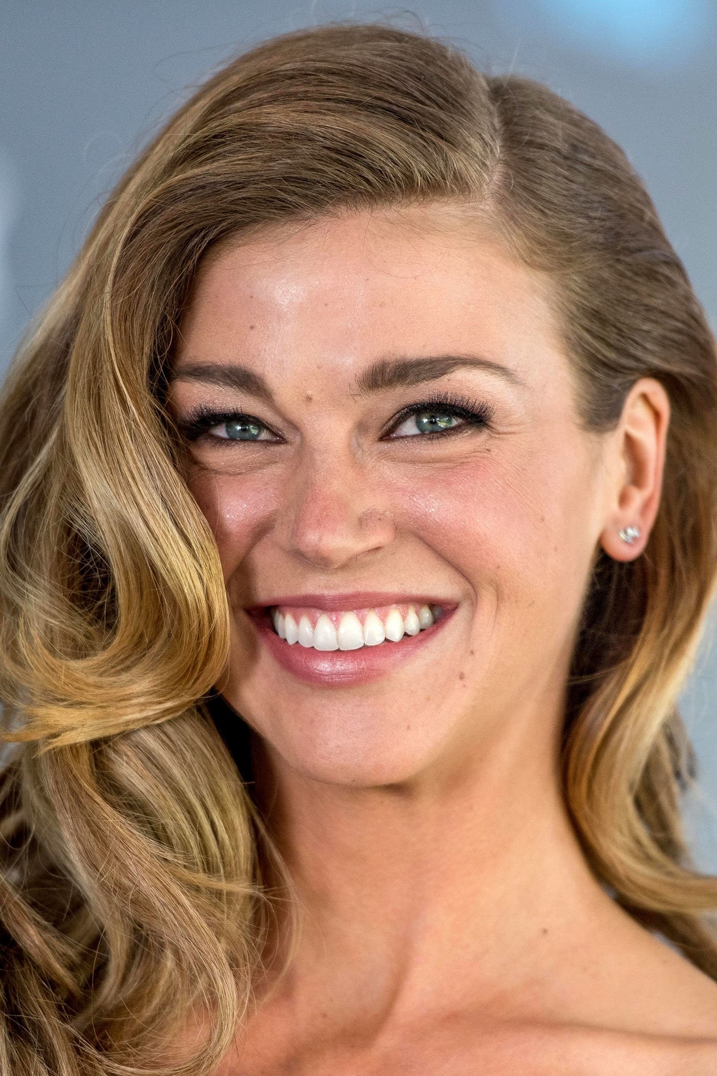 Adrianne Palicki backdrop