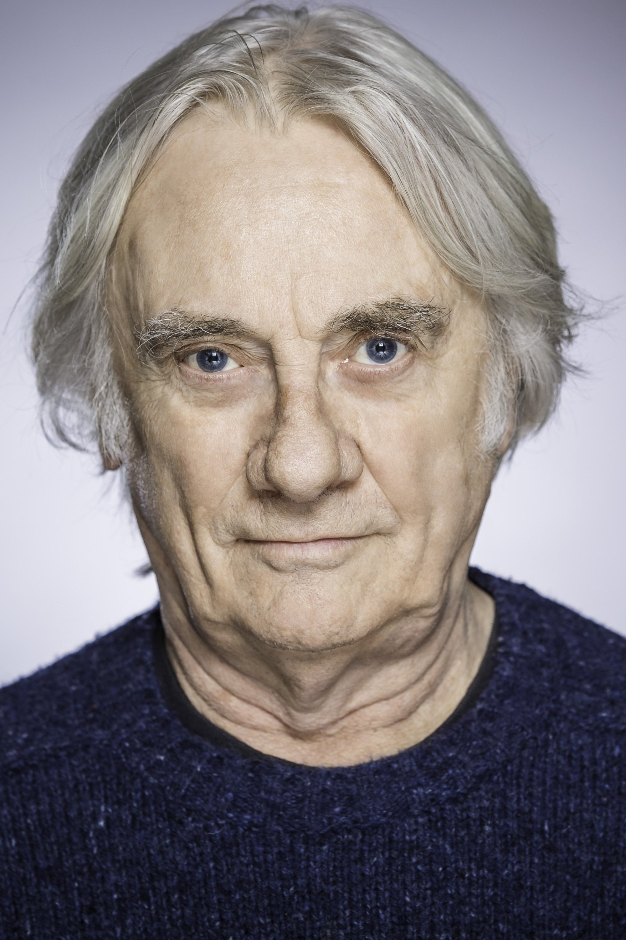 Tom Georgeson backdrop