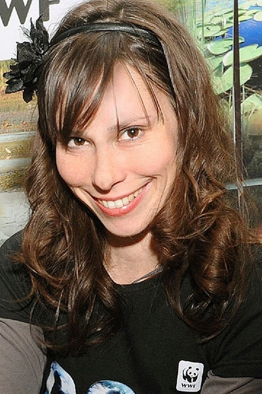 Karina Kecskés → Karina Kecskesh backdrop