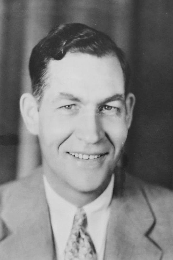 Uollis Foks backdrop