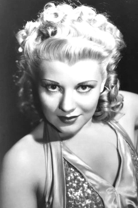 Mary Ainslee backdrop