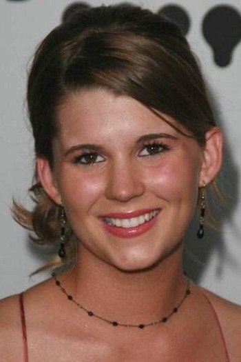 Lindze Letherman backdrop