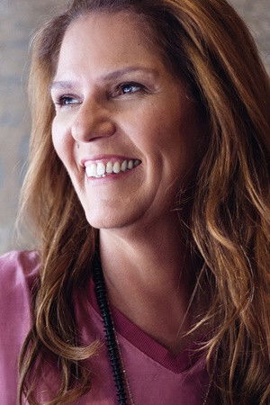 Patrícia Andrade backdrop