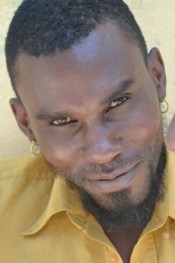 Sérgio Laurentino backdrop