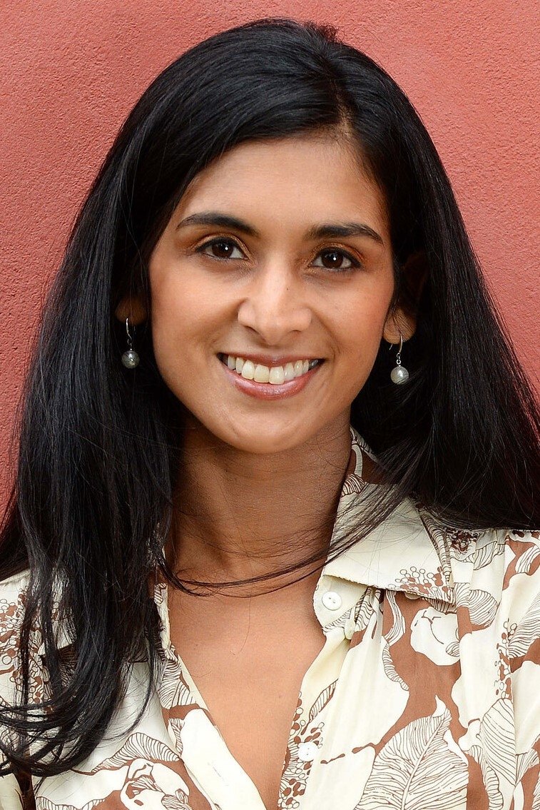 Sonya Suares backdrop