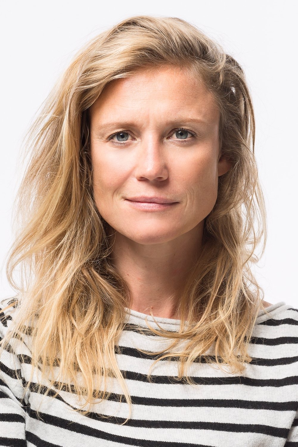 Sophie Hilbrand backdrop