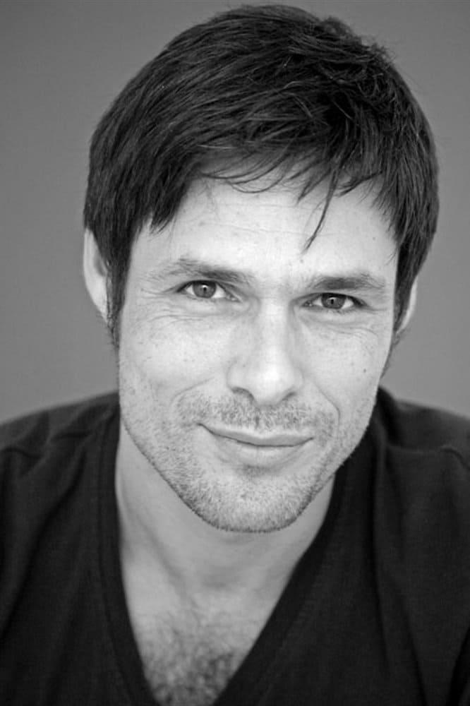 Kenan Raven backdrop