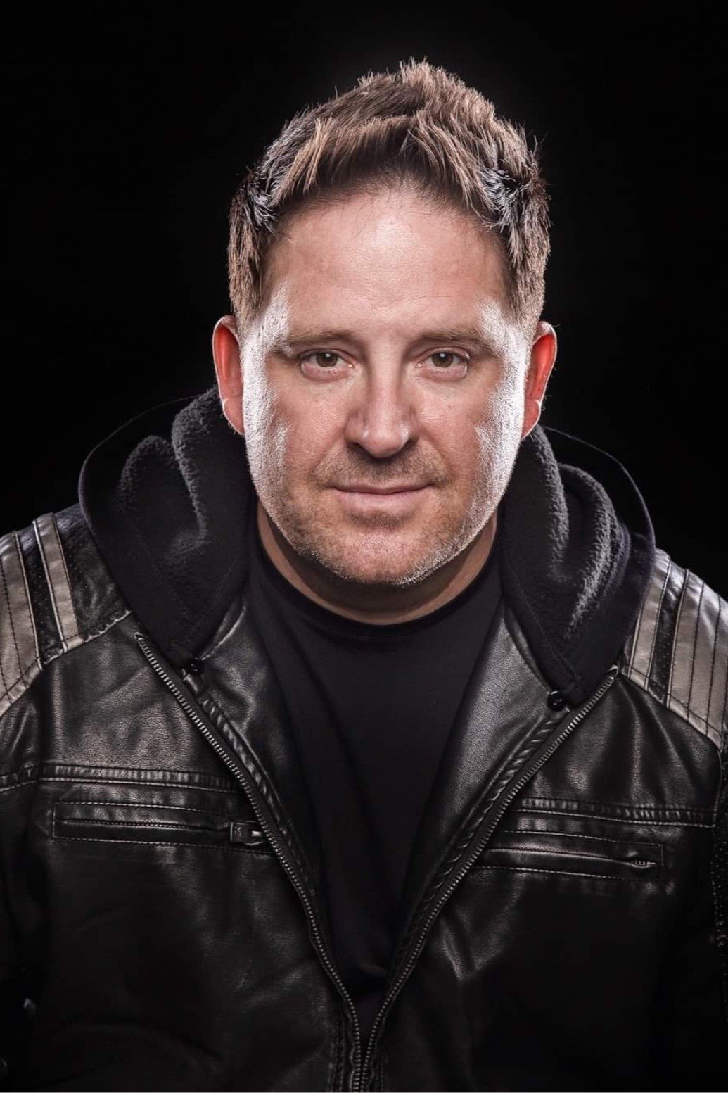 Santiago Craig backdrop