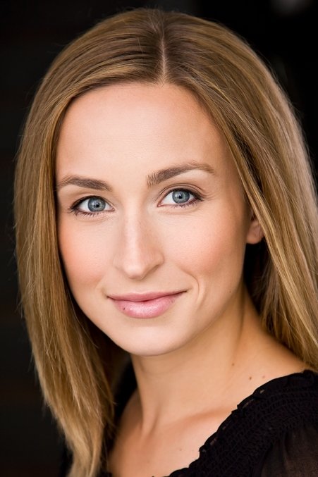 Kira Tozer: Kira Tozer backdrop