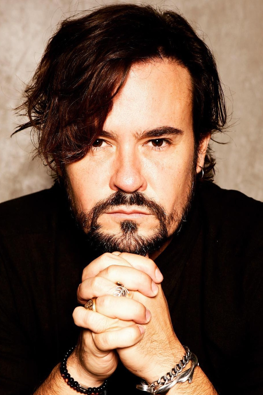 Paulo Vilhena backdrop