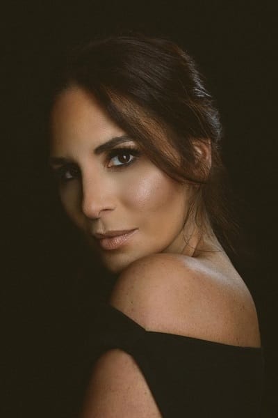 Alexandra Rapaport backdrop