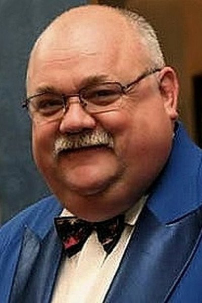 Anatoliy Dyachenko backdrop