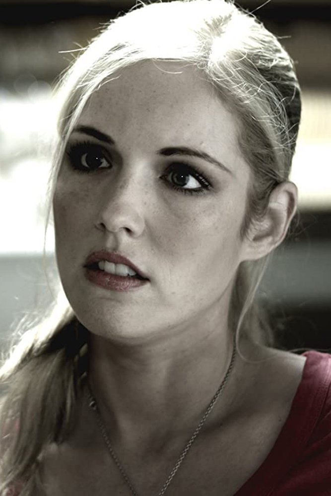 Suzi Lorraine backdrop