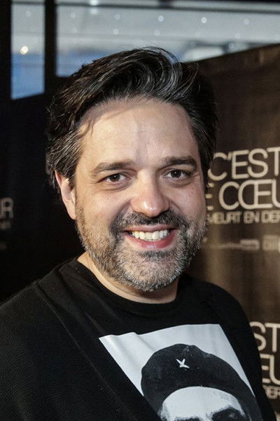 Alexis Durand-Brault backdrop