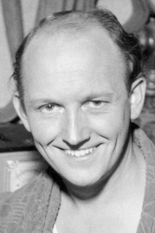 Ulrik Neumann backdrop