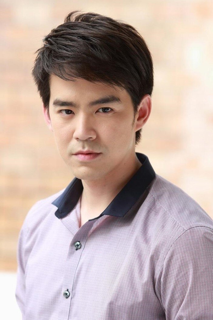 Kawee Tanjararak backdrop