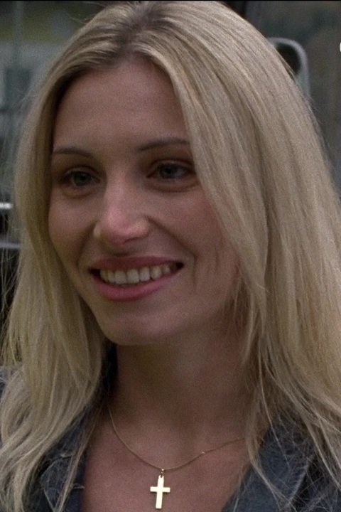 Isabella Surel backdrop