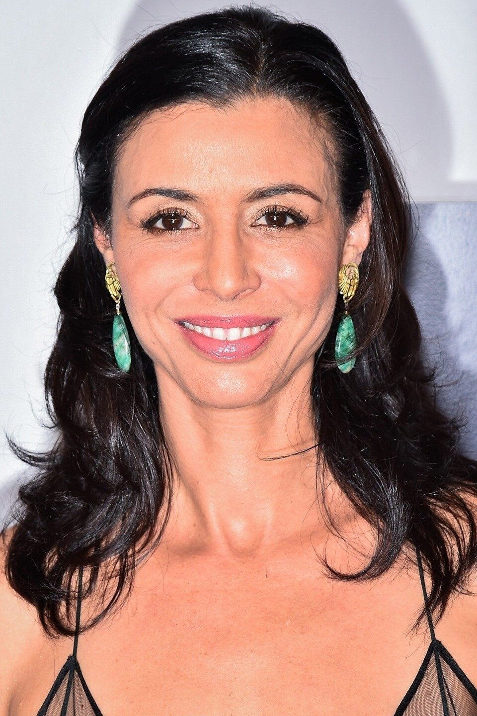 Drena De Niro backdrop