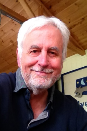 Graham Ralph backdrop