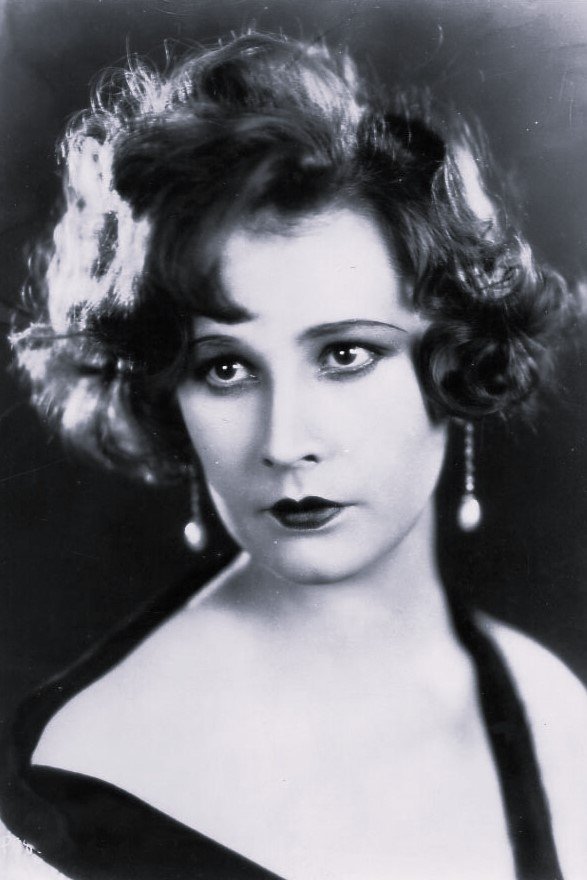 Vera Voronina backdrop