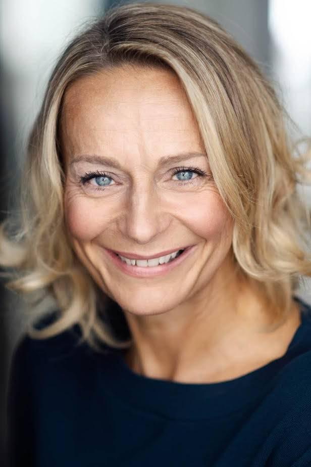 Naomi Allisstone backdrop