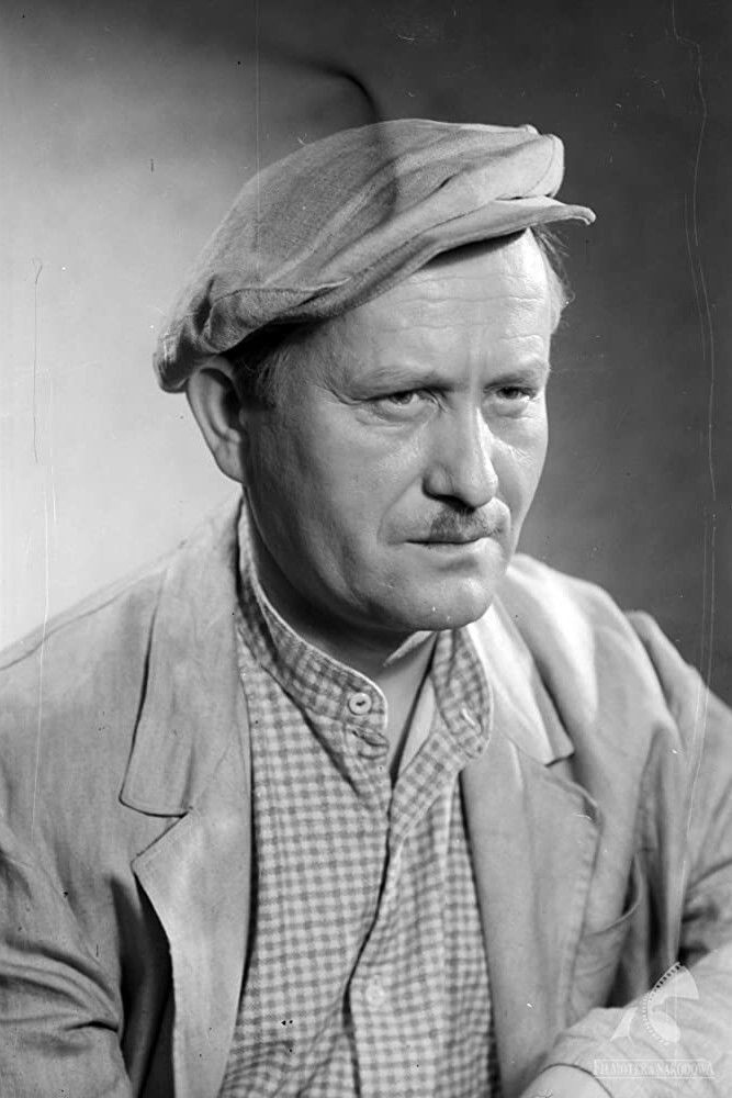 Czesław Piaskowski backdrop