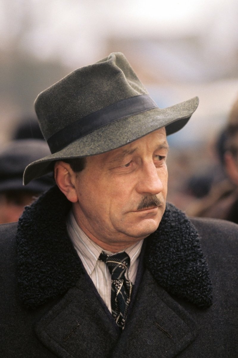 Tadeusz Teodorczyk backdrop