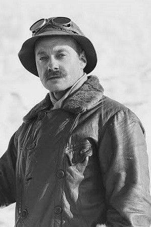 Herbert G. Ponting backdrop