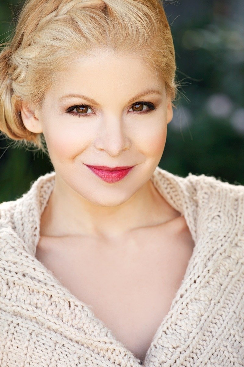 Anne McDaniels backdrop