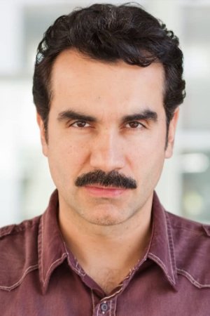 Eduardo Roman backdrop