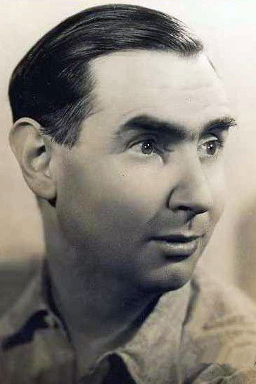 Maxime Fabert backdrop